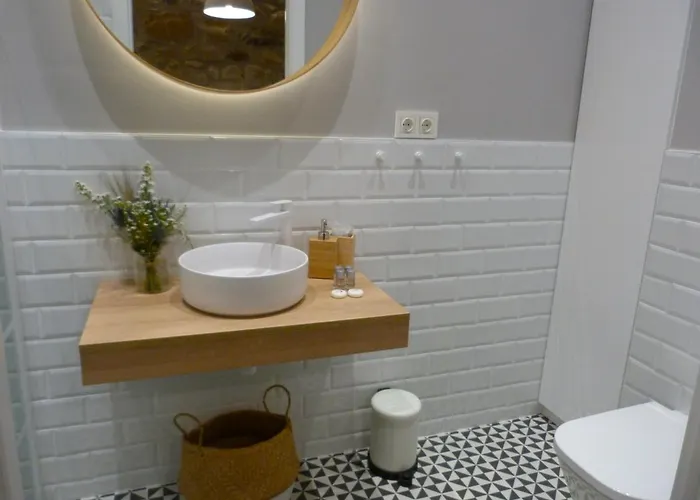 Chic Gran Via, Nuevo De Diseno En Gros By Chicdonosti Appartement